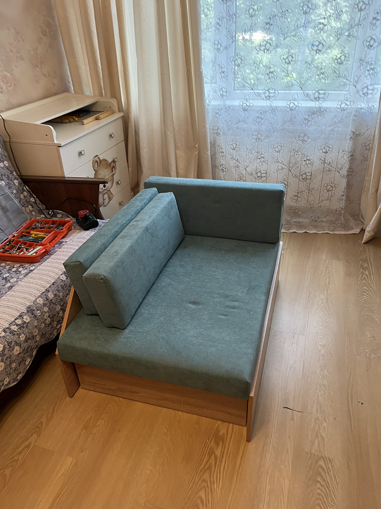 Диван выкатной №1 ясень шимо светлый / принт геометрия