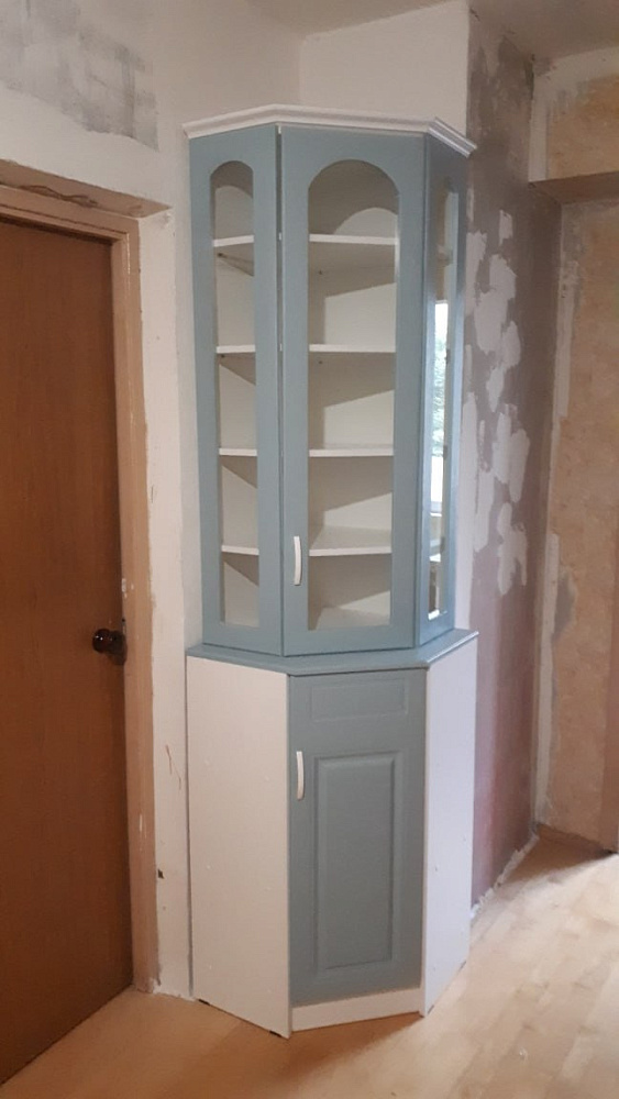 Буфет Констанция угловой белый матовый / голубой