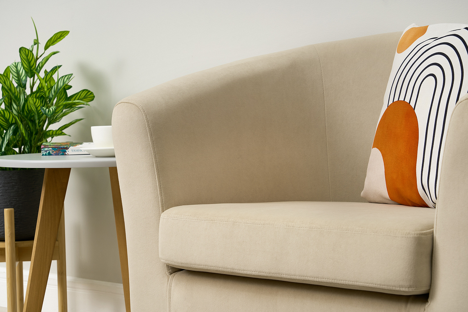 Кресло Вета велюр бежевый