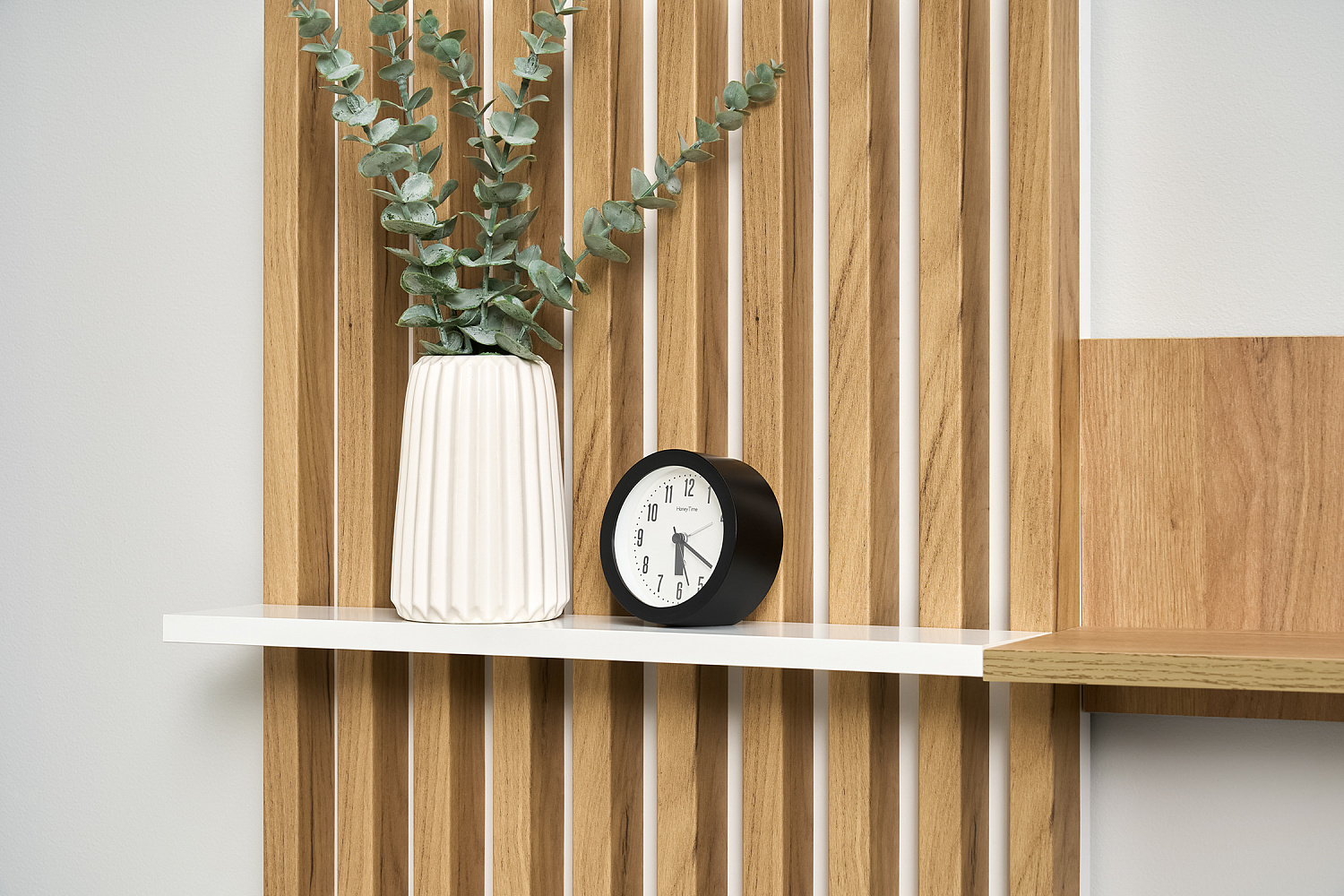 Стенка Бостон дуб крафт золотой / белый глянец