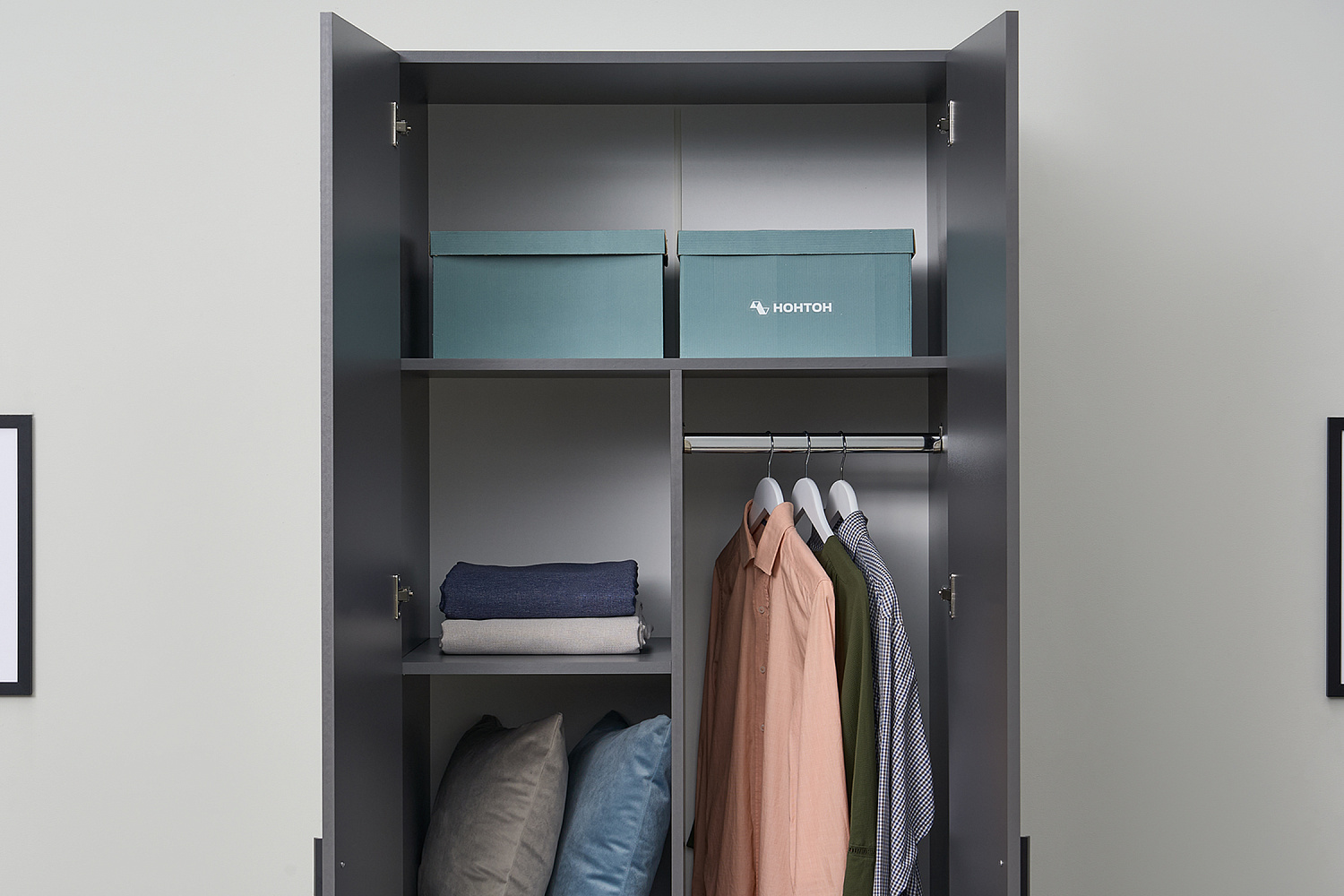 Шкаф 2-х створчатый Берген с зеркалом серый графит