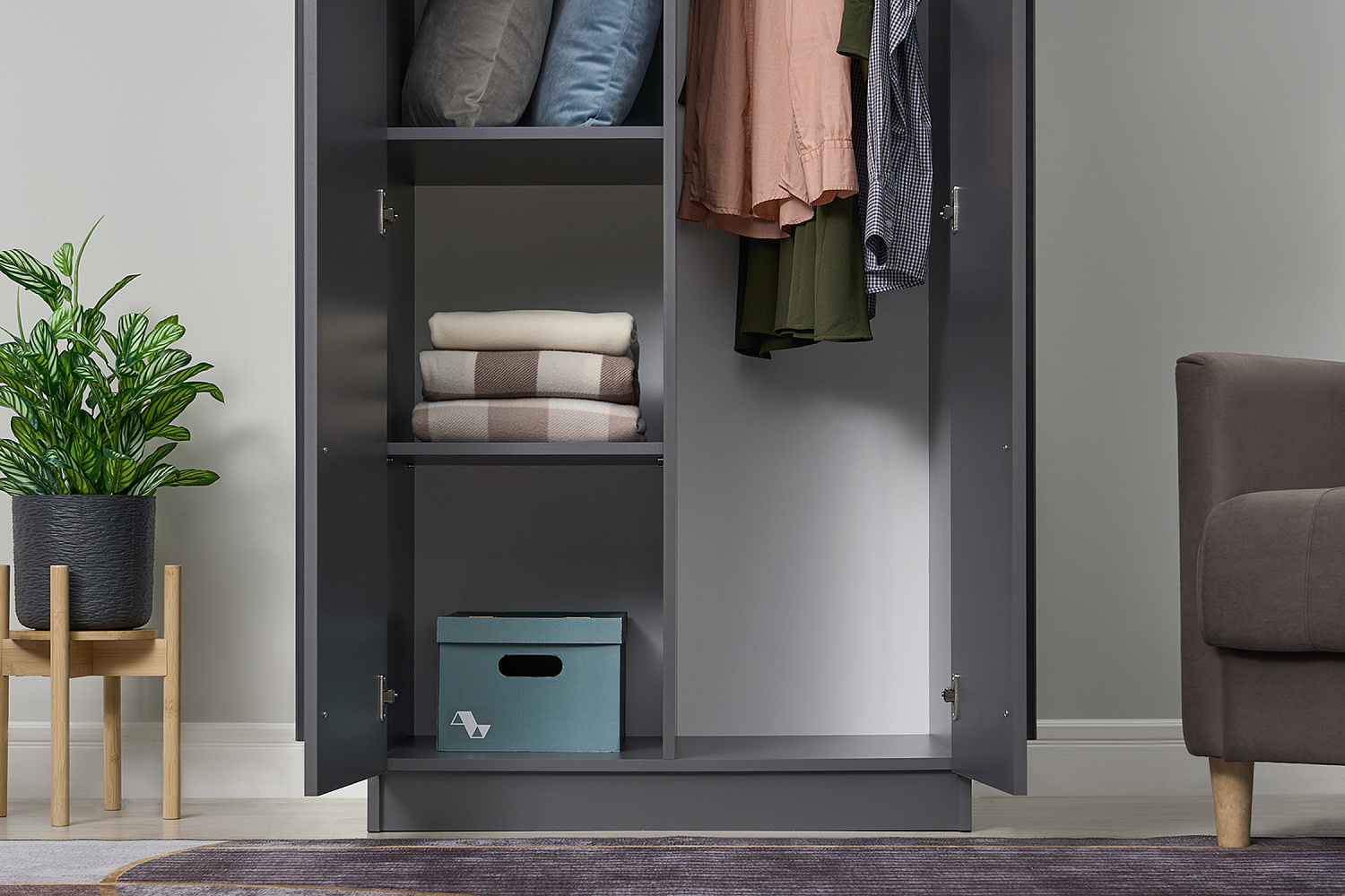 Шкаф 2-х створчатый Берген с зеркалом серый графит