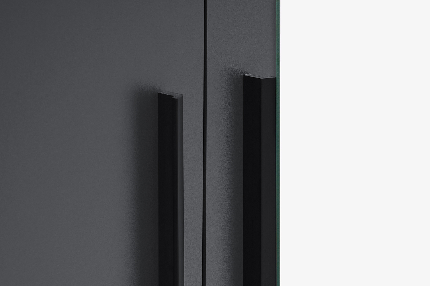 Шкаф 2-х створчатый Берген с зеркалом серый графит