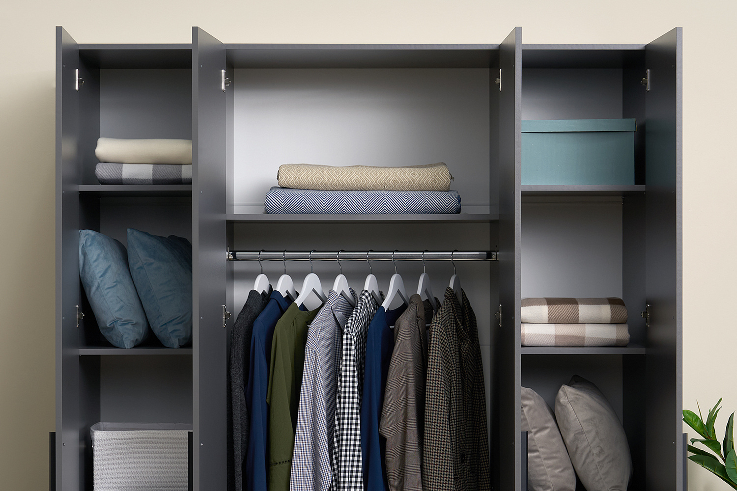 Шкаф 4-х створчатый Берген 1.6 м с зеркалами серый графит