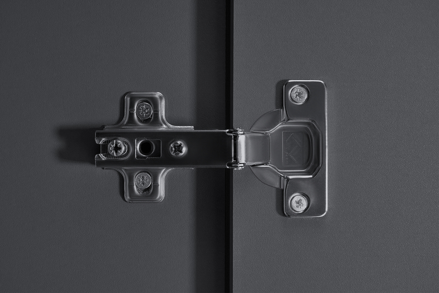 Шкаф 4-х створчатый Берген 1.6 м с зеркалами серый графит