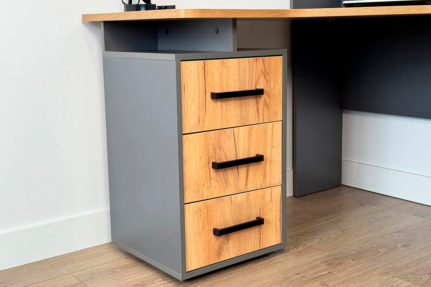 Стол компьютерный угловой Лайт-2 графит / дуб графит золотой