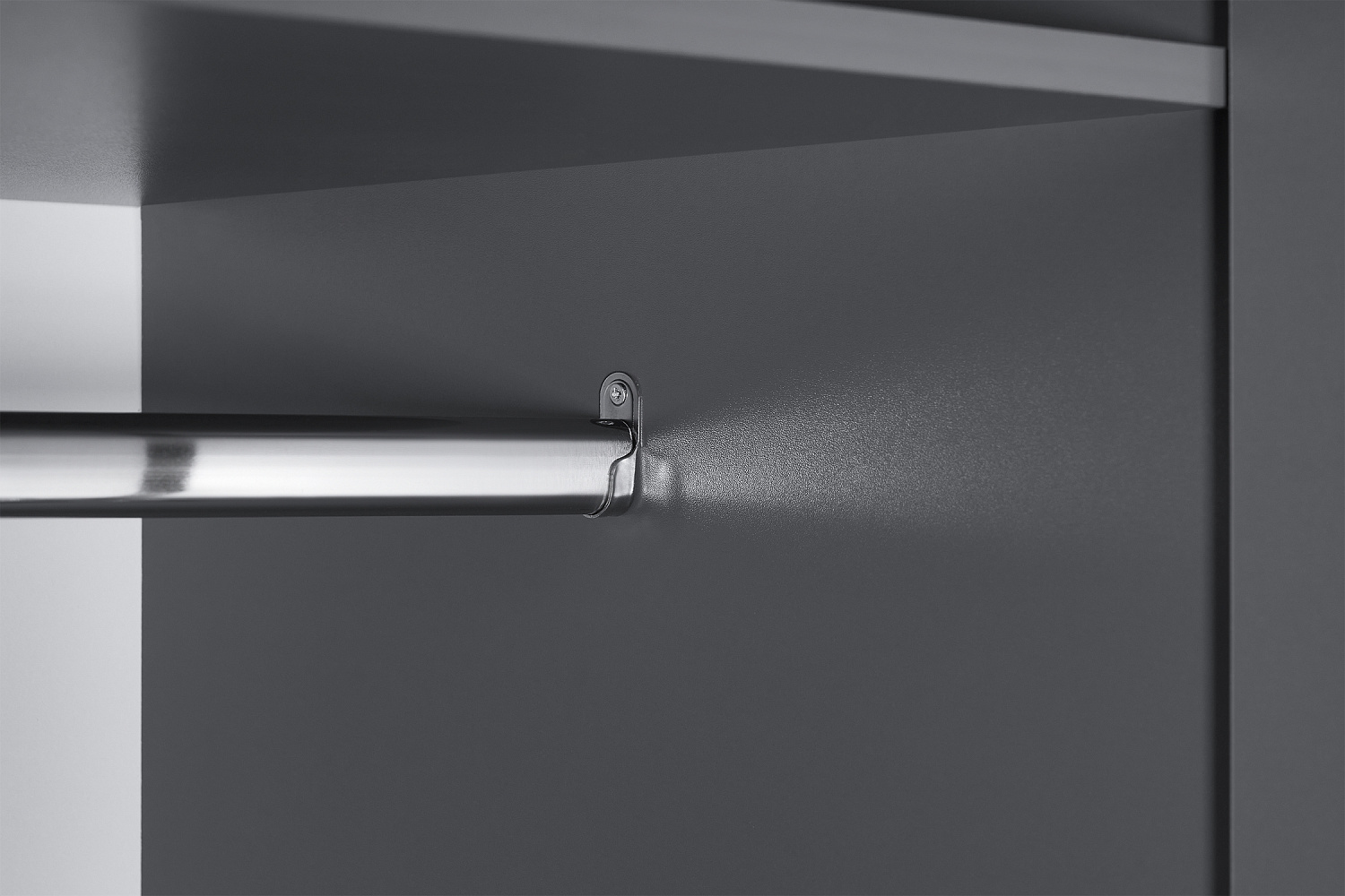 Шкаф 3-х створчатый Берген с зеркалом серый графит