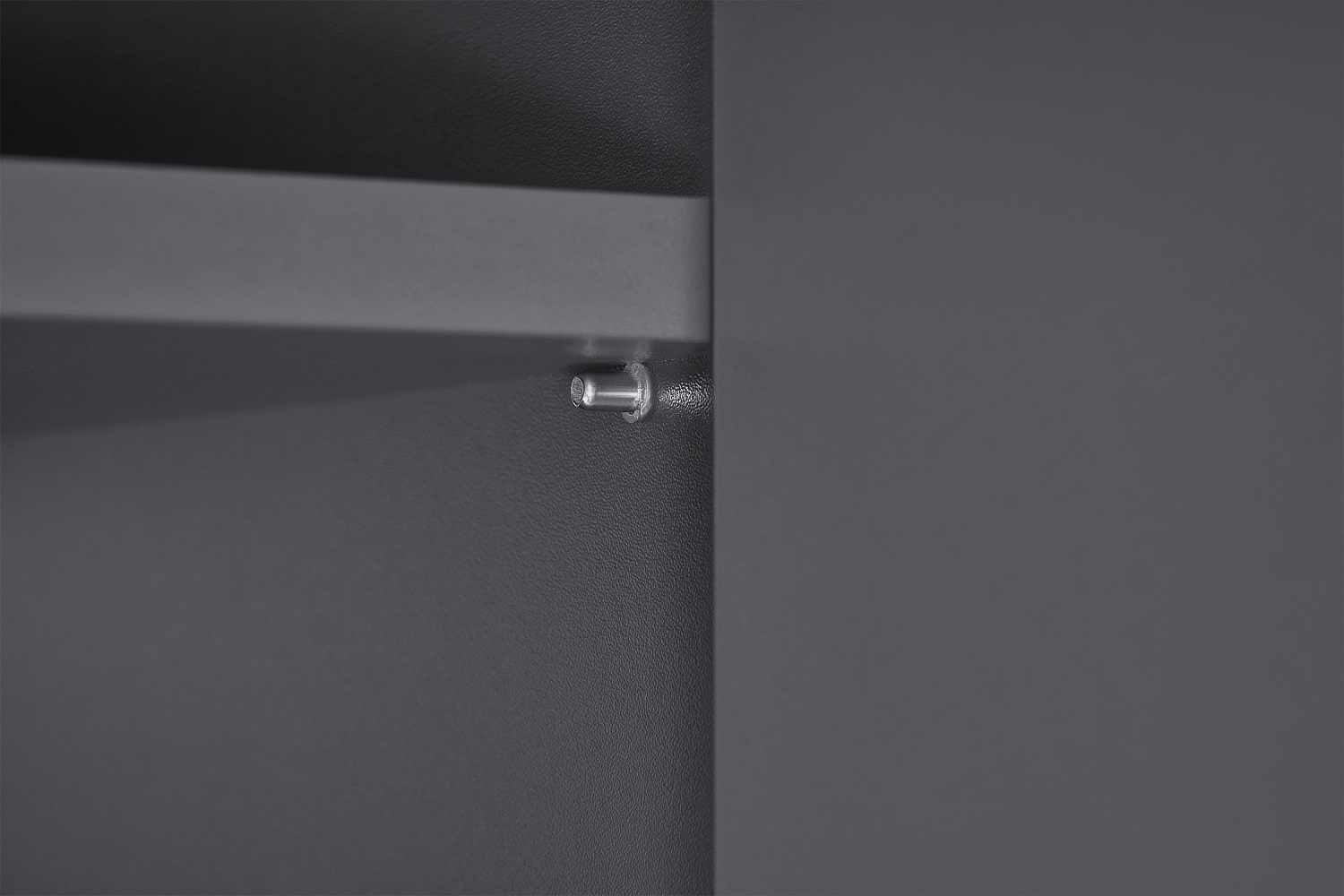 Шкаф 3-х створчатый Берген с зеркалом серый графит