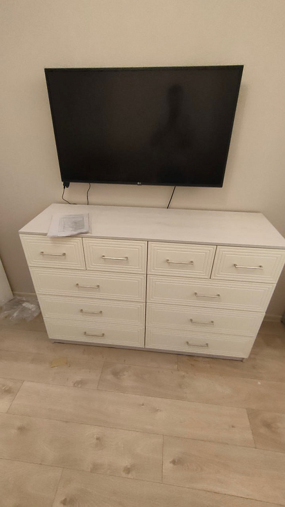 Комод TRISHA BASE белый шагрень / белый матовый