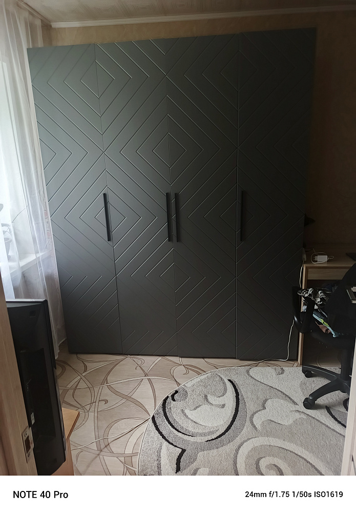 Шкаф 4-х створчатый Копенгаген венге / черный матовый