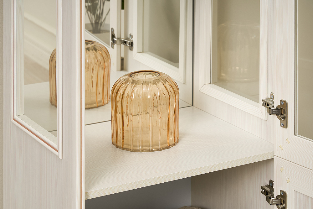 Пенал с витриной Парма сандал светлый