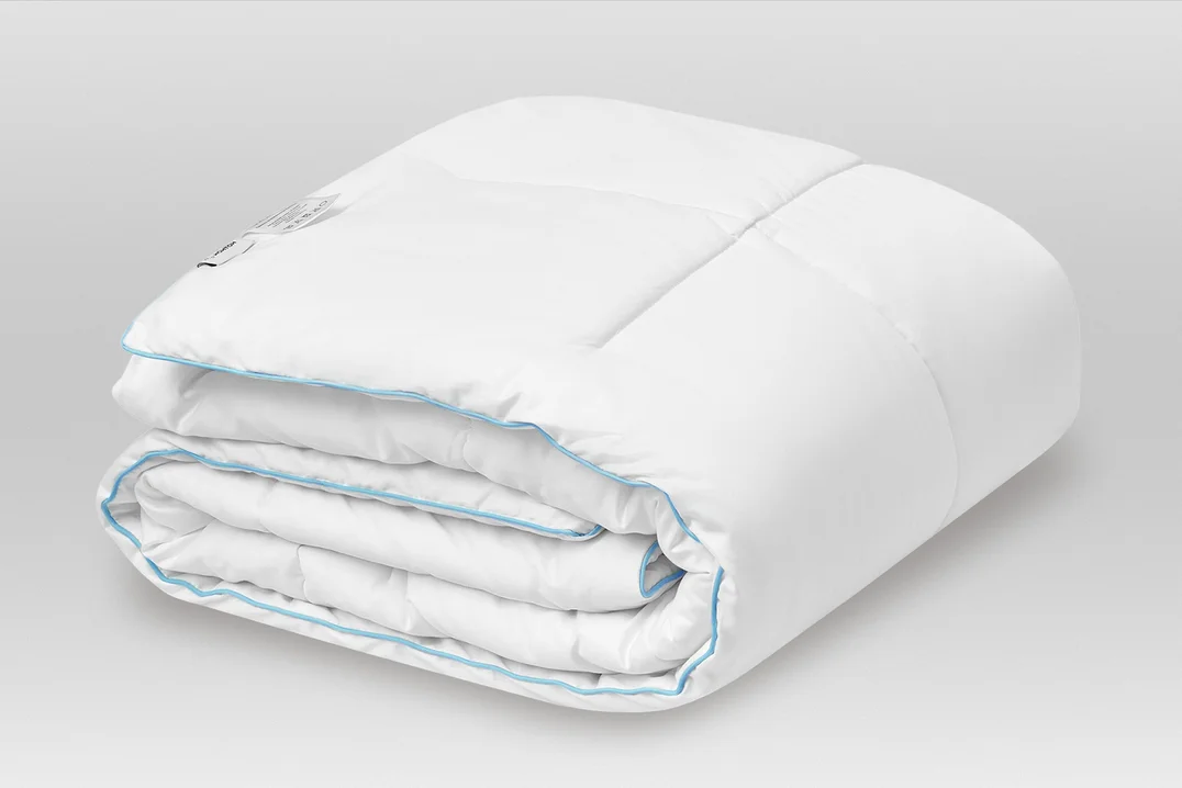Одеяло Леберо 150х200 см всесезонное, искусственный лебяжий пух Размеры Д 200 х Ш 150 х Г 200 фото 1 Фото 1 Одеяло Леберо 150х200 см всесезонное, искусственный лебяжий пух Размеры Д 200 х Ш 150 х Г 200