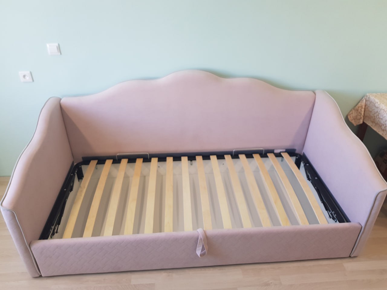 Софа Лея К1 велюр латте / крем