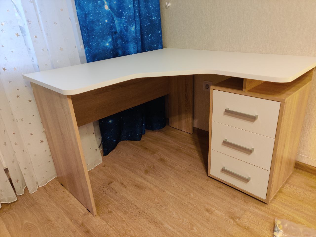 Стол компьютерный угловой Лайт-2 дуб сонома / белый