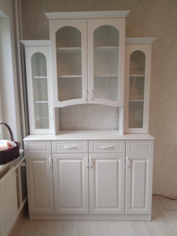 Буфет Констанция 4-х створчатый фисташковый