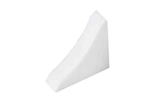 Заглушка на плинтус треугольный Thermoplast белая