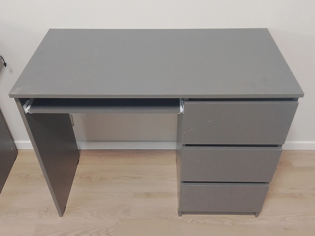 Стол письменный Челси 3 ящика кашемир